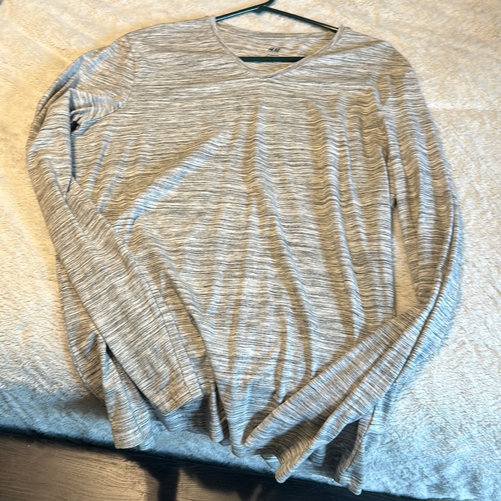 Long sleeve t-shirt
